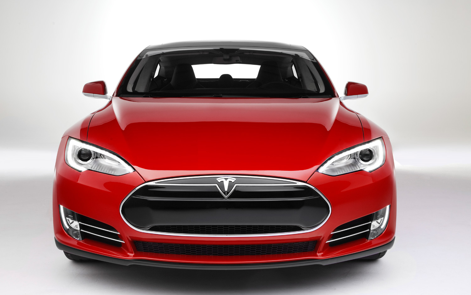 Tesla túltengés
